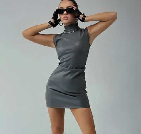vestido curto salux.