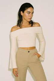 cropped pume.