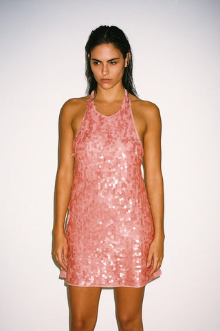 vestido curto lunar.