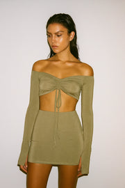 conjunto cropped e saia rio.